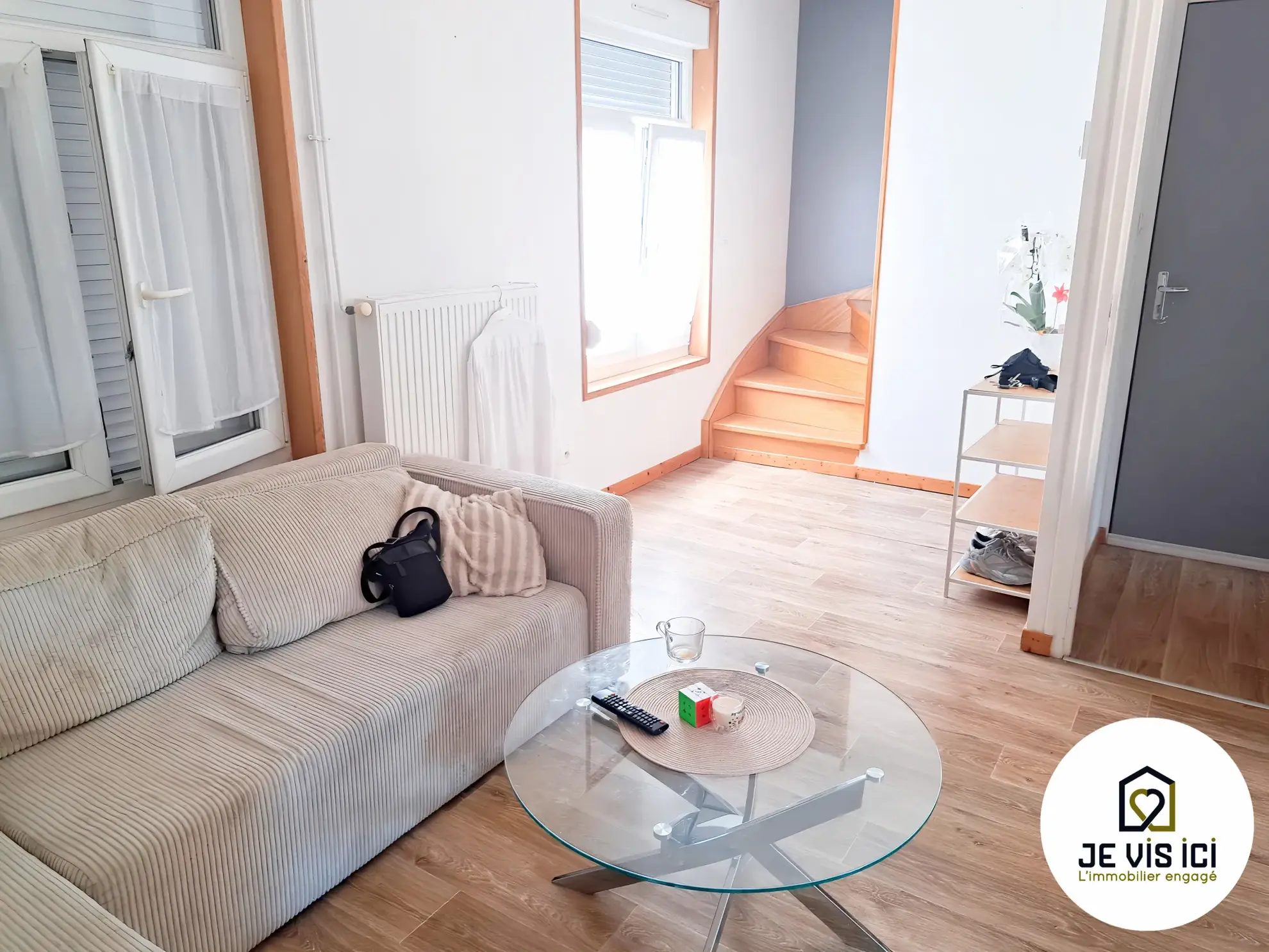 Immeuble d'environ 110 m² avec deux logements à Steenwerck, idéal pour investissement ou résidence principale 