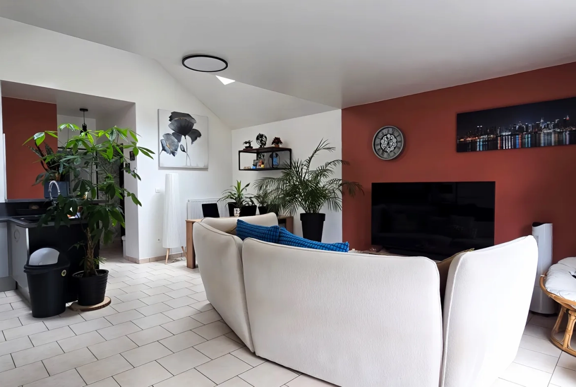 Immeuble d'environ 110 m² avec deux logements à Steenwerck, idéal pour investissement ou résidence principale 