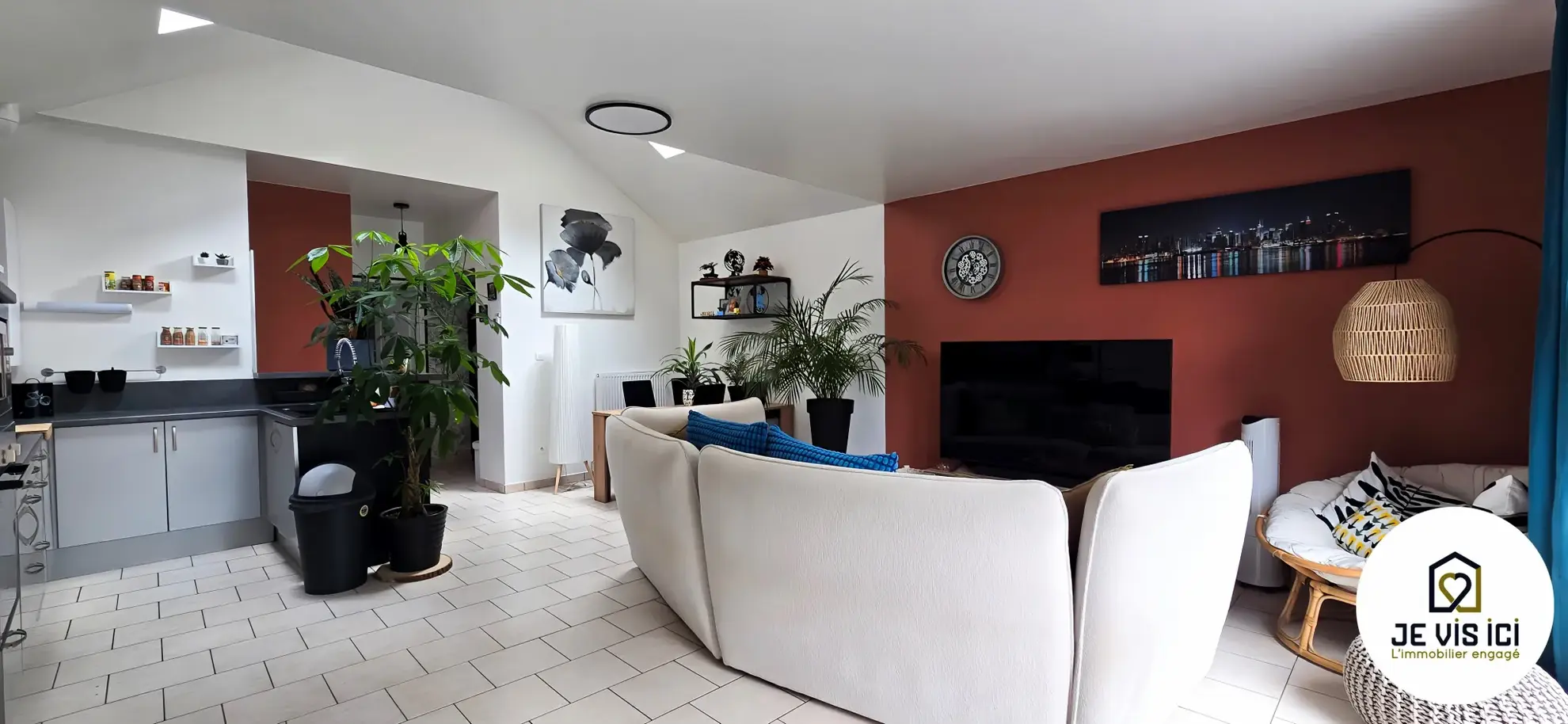 Immeuble d'environ 110 m² avec deux logements à Steenwerck, idéal pour investissement ou résidence principale 