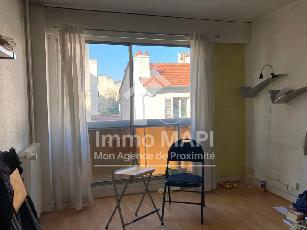 Charmant T1 de 29,4 m² à Paris 15ème avec ascenseur 