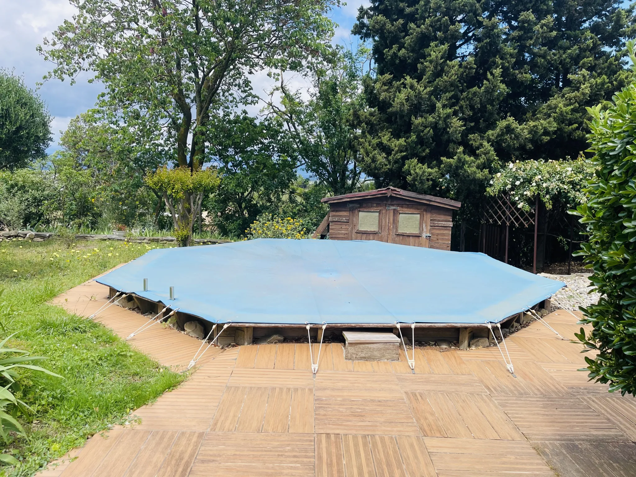 Maison avec piscine, annexe indépendante et jardin à Carcassonne Montlegun 