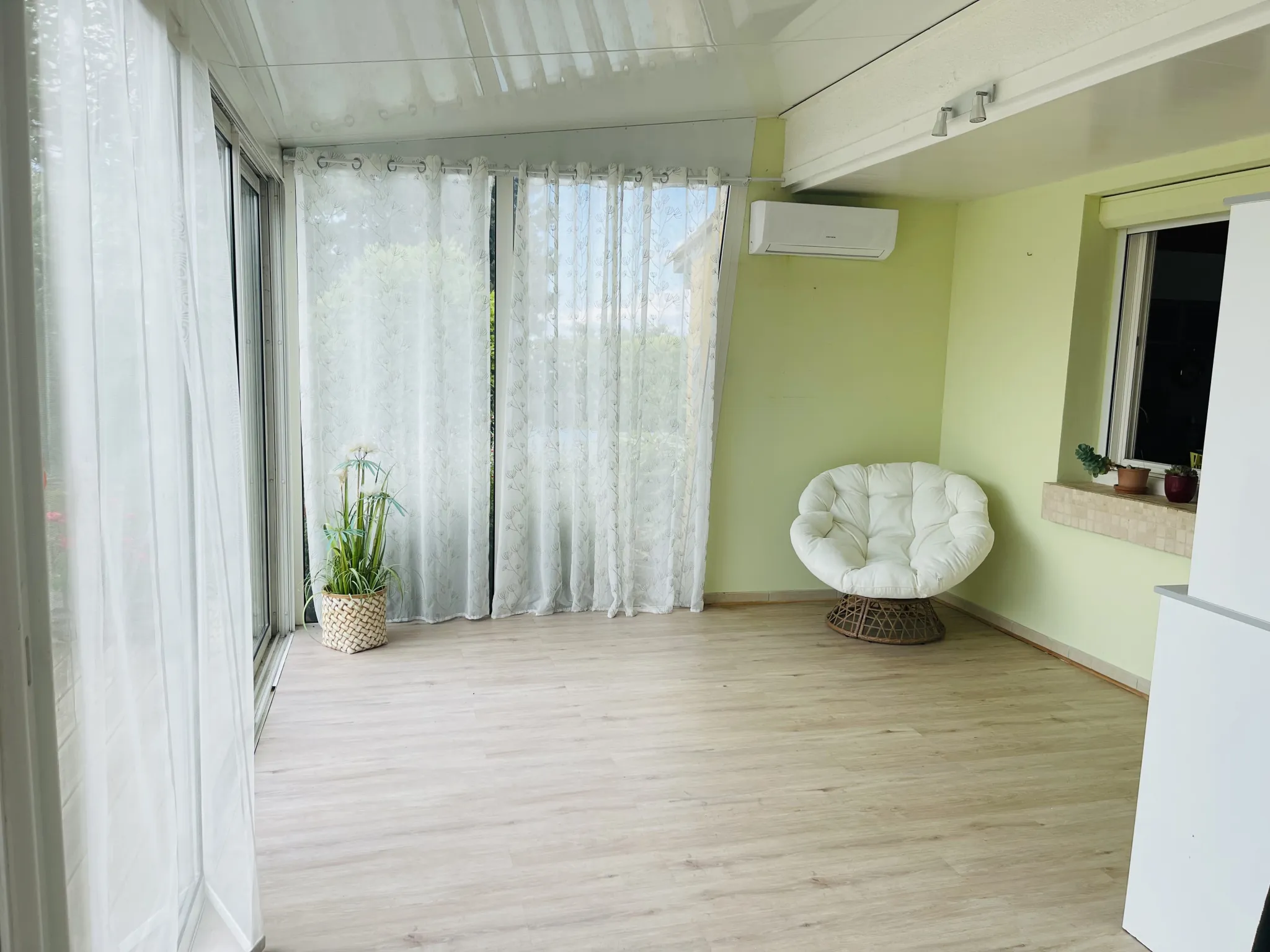 Maison avec piscine, annexe indépendante et jardin à Carcassonne Montlegun 