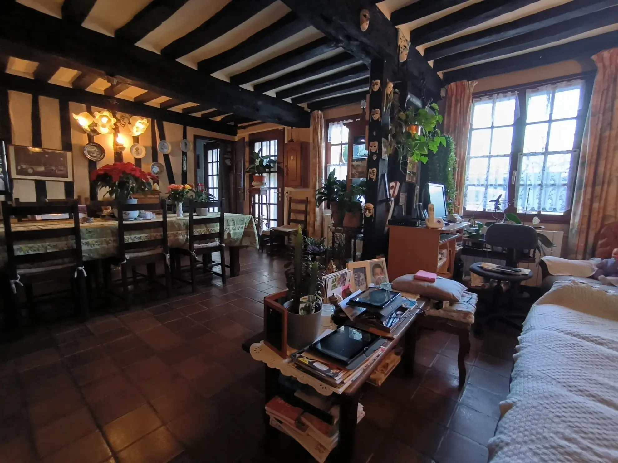 Maison à vendre à Orival en viager occupé avec jardin et grands espaces 