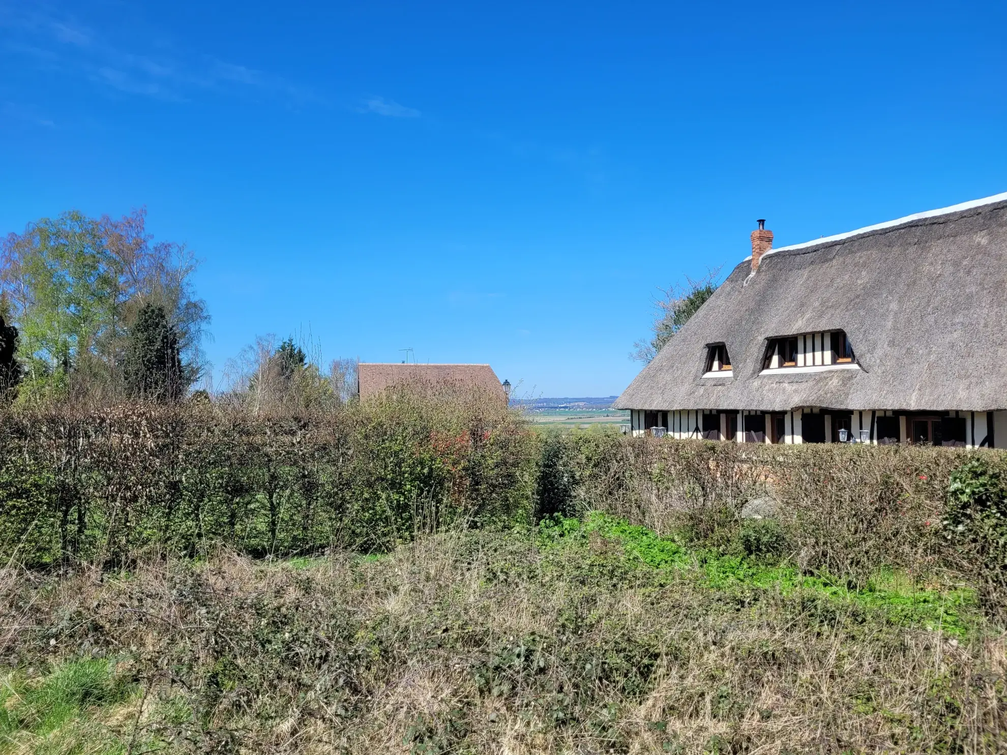 Terrain constructible viabilisé proche de Pont-Audemer avec permis en cours 