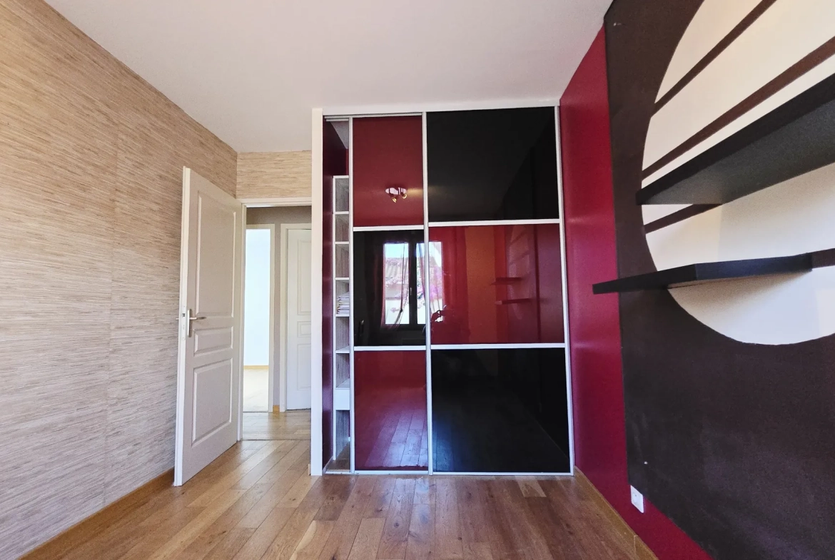 Jolie maison de plain-pied de 105 m² à Vayres, proche Bordeaux 