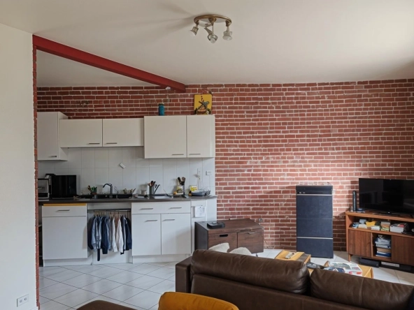 Maison de village atypique avec garage à Saint Didier en Velay, proche commodités