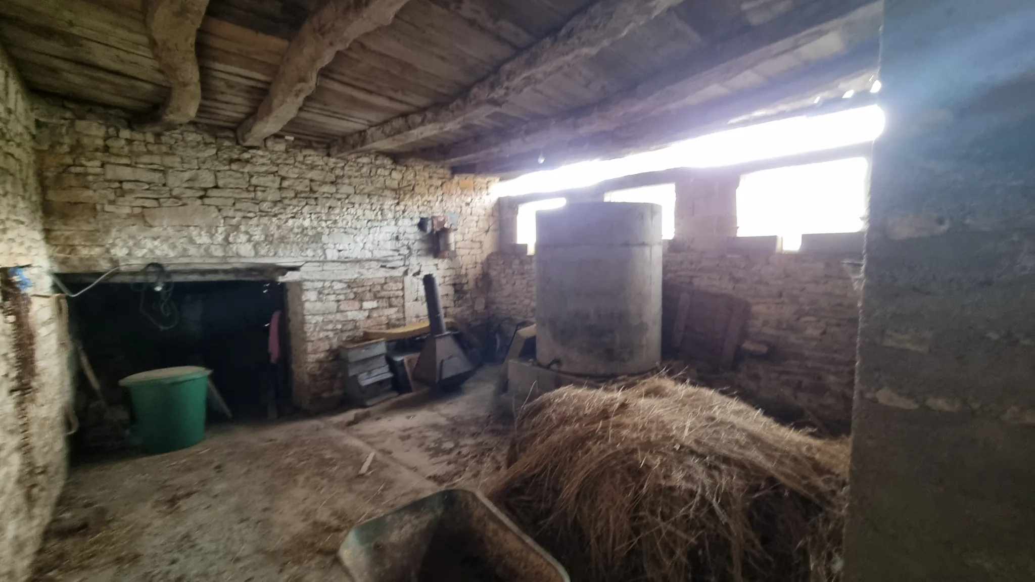 Bel ensemble immobilier en pierre avec terrain à Cahors - Fort potentiel 