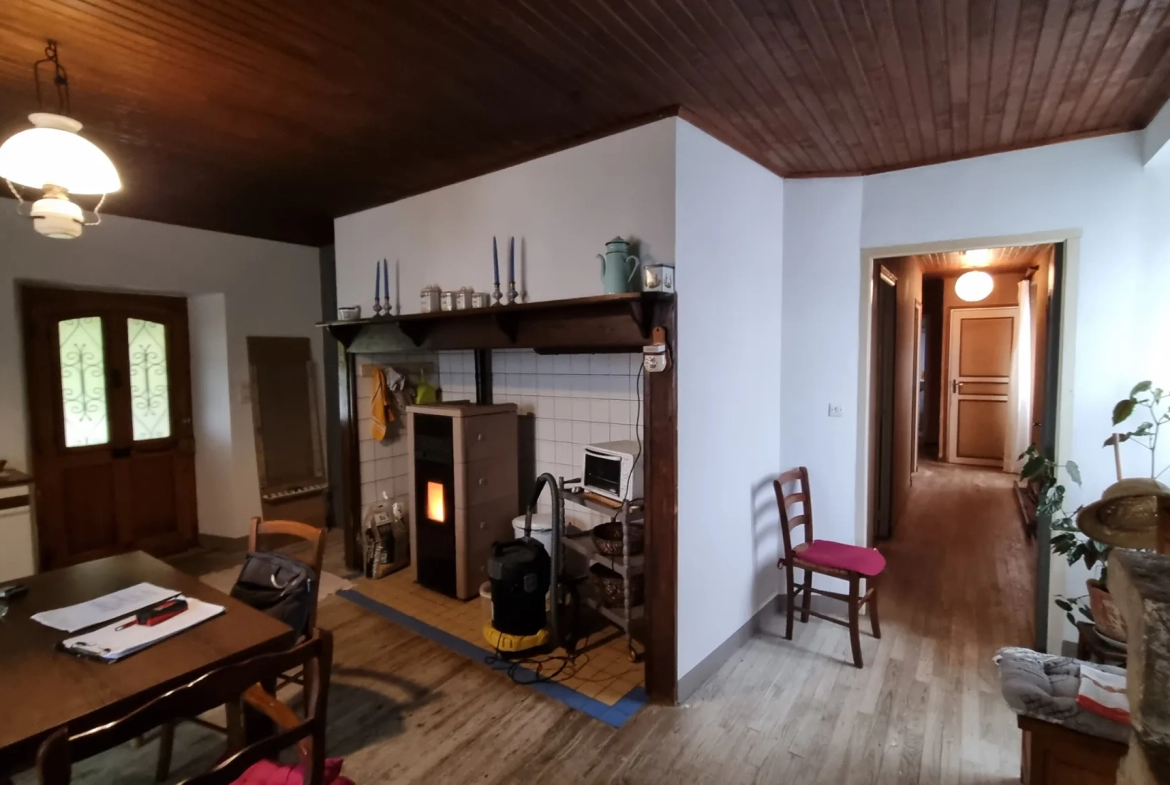 Bel ensemble immobilier en pierre avec terrain à Cahors - Fort potentiel 