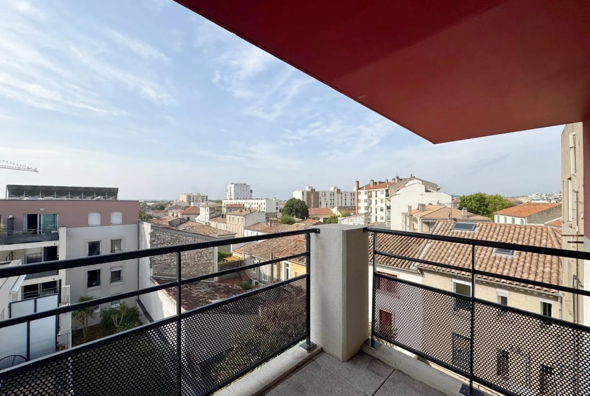 Appartement de 43 m² avec terrasse, garage à Nîmes Notre Dame 