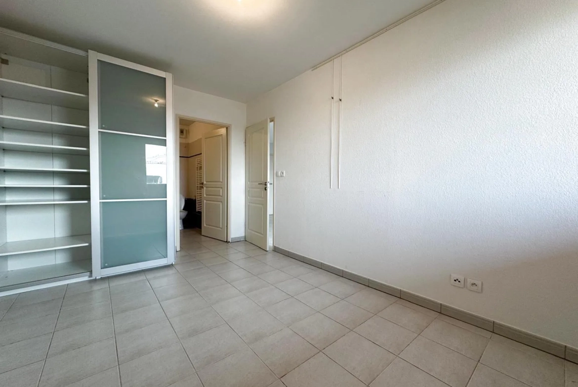 Appartement de 43 m² avec terrasse, garage à Nîmes Notre Dame 