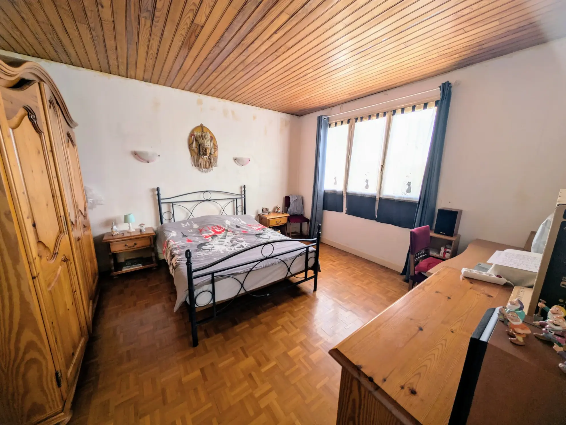 Maison traditionnelle de 1930 à Sainte-Savine avec jardin et ateliers - 106 m² 
