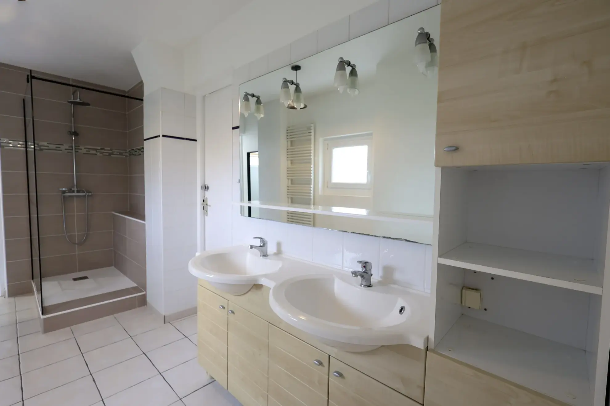 Appartement avec jardin à Saintry-sur-Seine - 83m² dans maison divisée 