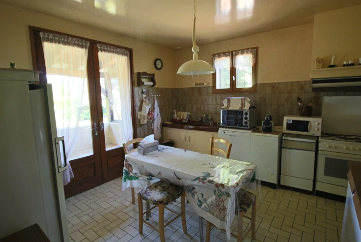 Belle maison contemporaine avec grand jardin proche de Puy-l'Évêque 