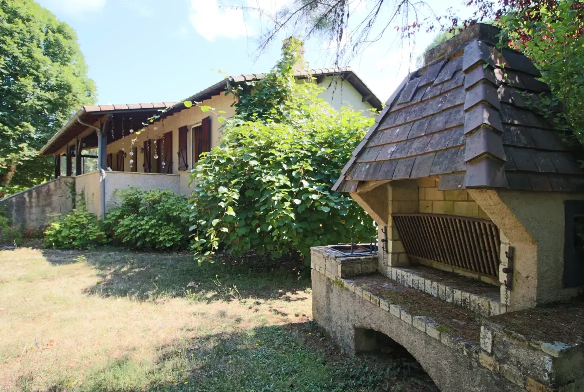 Belle maison contemporaine avec grand jardin proche de Puy-l'Évêque 