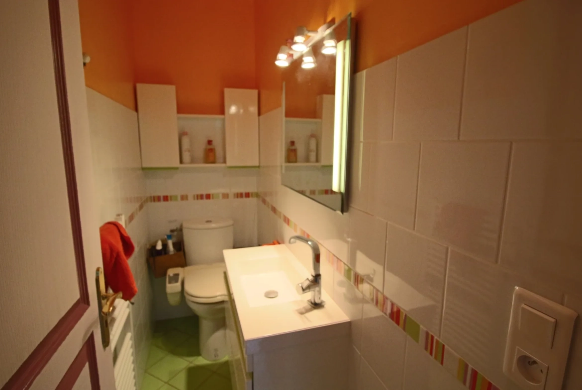 Belle maison contemporaine avec grand jardin proche de Puy-l'Évêque 