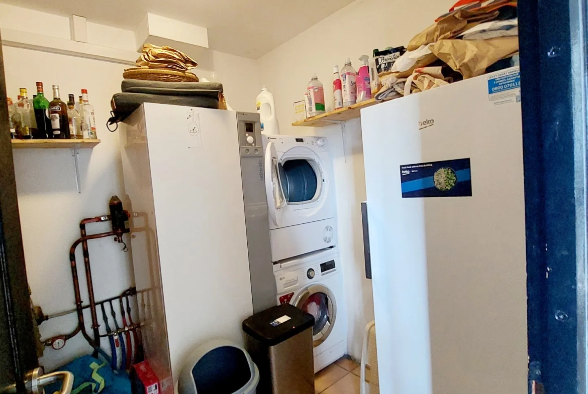 Maison de plain-pied avec piscine et garage proche La Réole - 110 m² 
