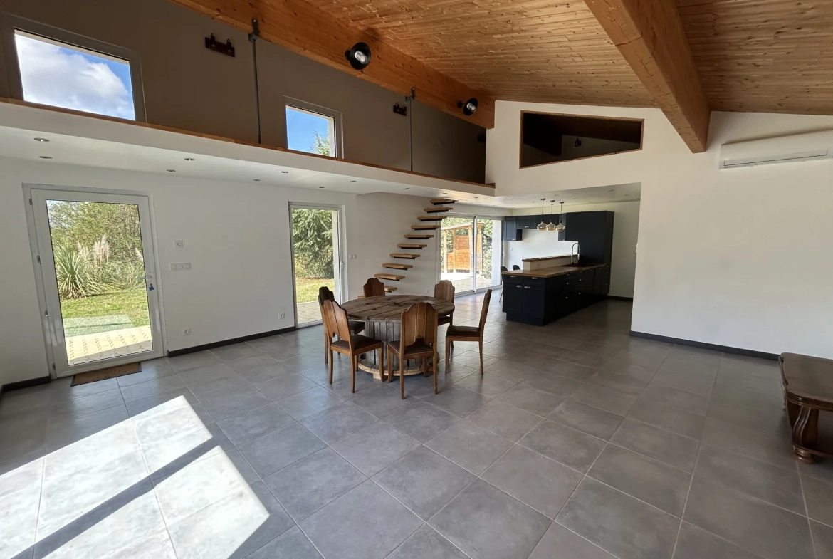 Villa de 125 m² avec vue panoramique sur les Puys à Ris 