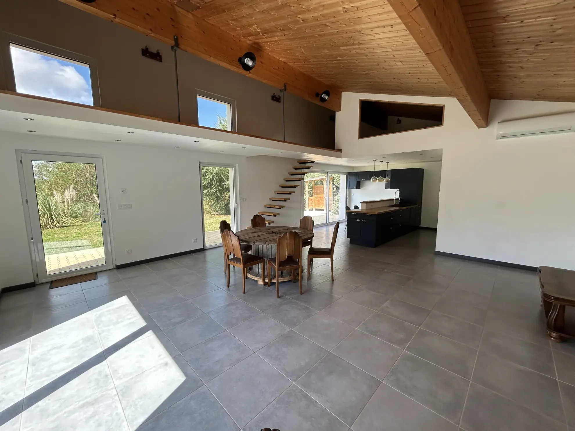 Villa de 125 m² avec vue panoramique sur les Puys à Ris 