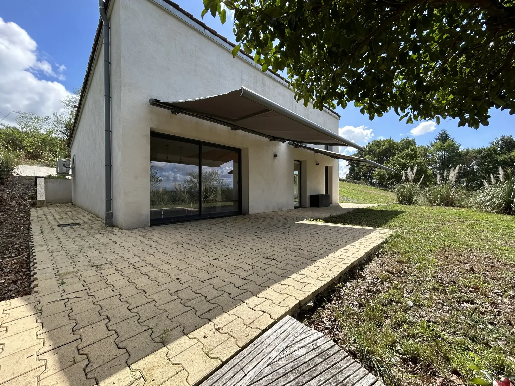 Villa de 125 m² avec vue panoramique sur les Puys à Ris 