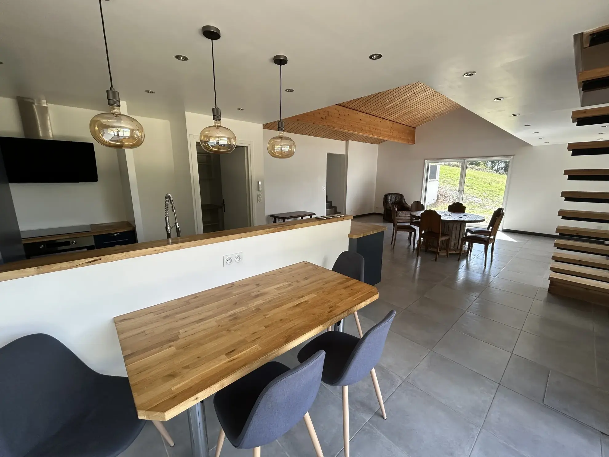 Villa de 125 m² avec vue panoramique sur les Puys à Ris 
