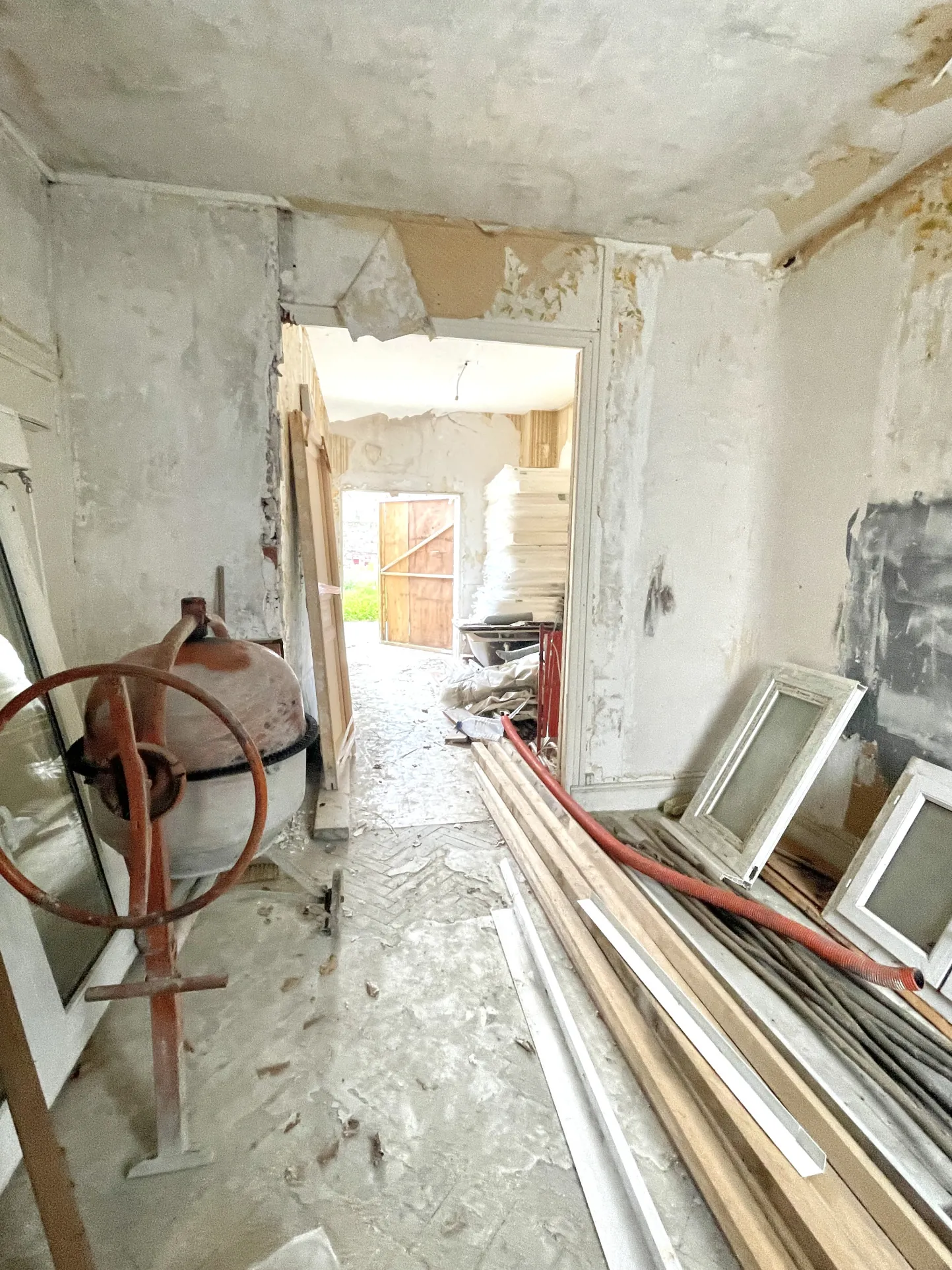 Immeuble à rénover en centre-ville de Saint Quentin - Opportunité d'investissement 