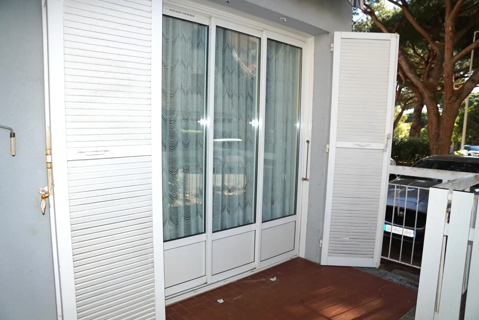 Appartement 2 pièces avec terrasse, cave et parking à Cavalaire-sur-Mer 