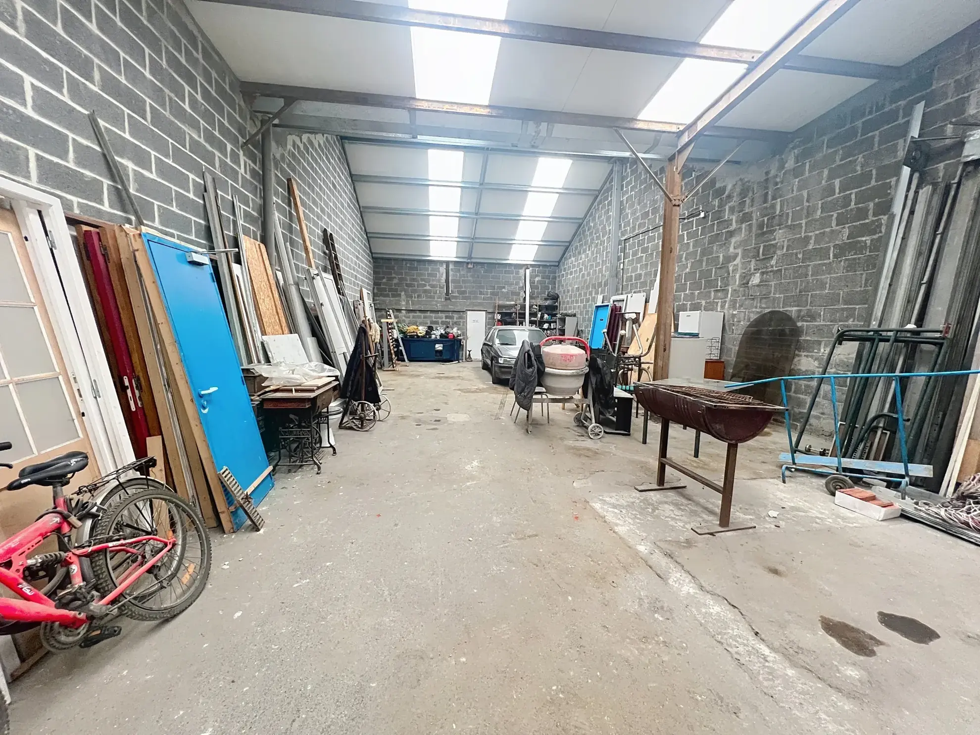 Loft individuel de 152 m² avec garage, jardin et terrasse à Tourcoing 