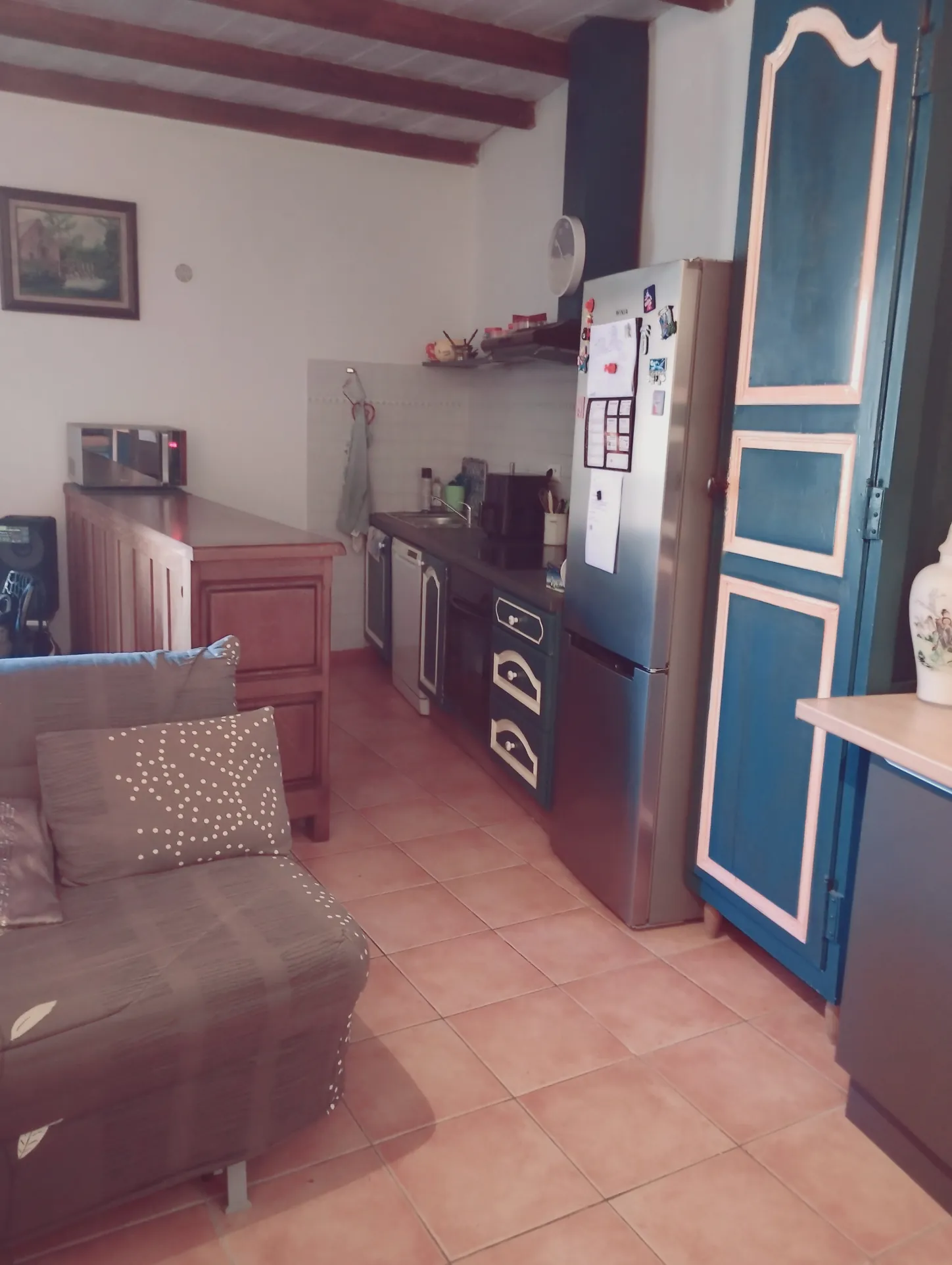 Maison de village avec deux appartements et grand garage à Puissalicon 
