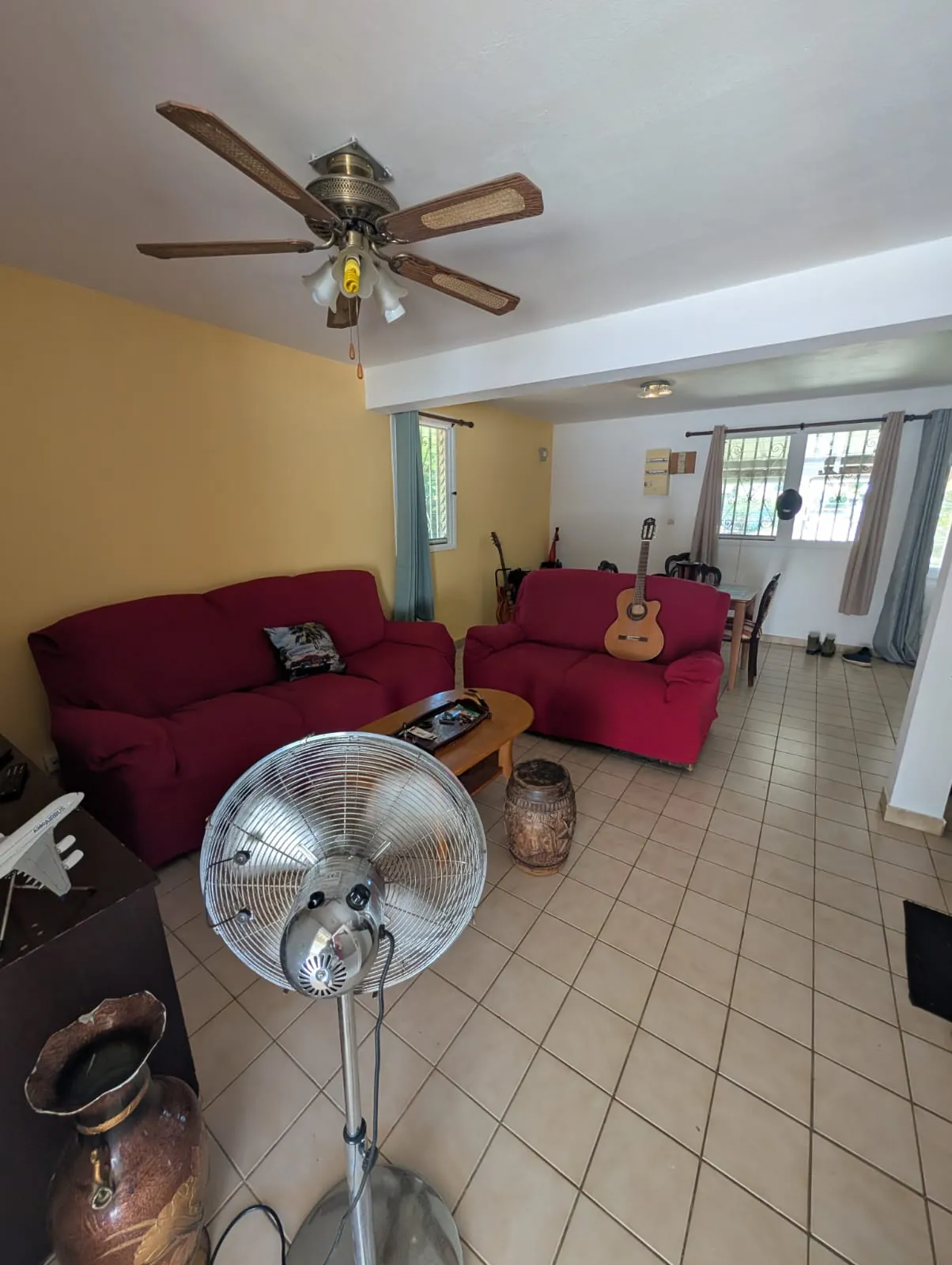 Maison de 112 m² à vendre à Macouria, secteur paisible, avec terrasse et garage 