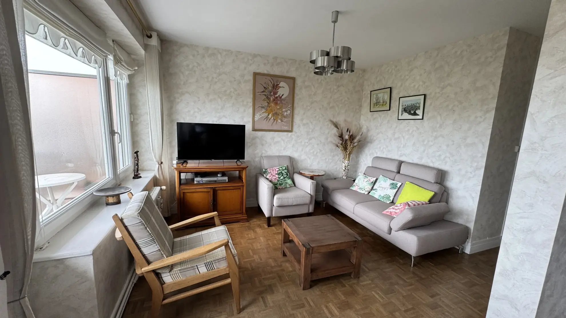 Bel appartement lumineux avec balcon et garage à Boulogne-sur-Mer 
