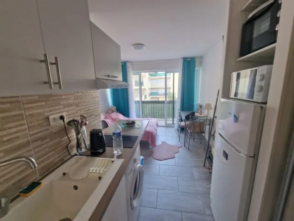 Studio à vendre à Aix-en-Provence – Appartement T1 sécurisé avec balcon et stationnement