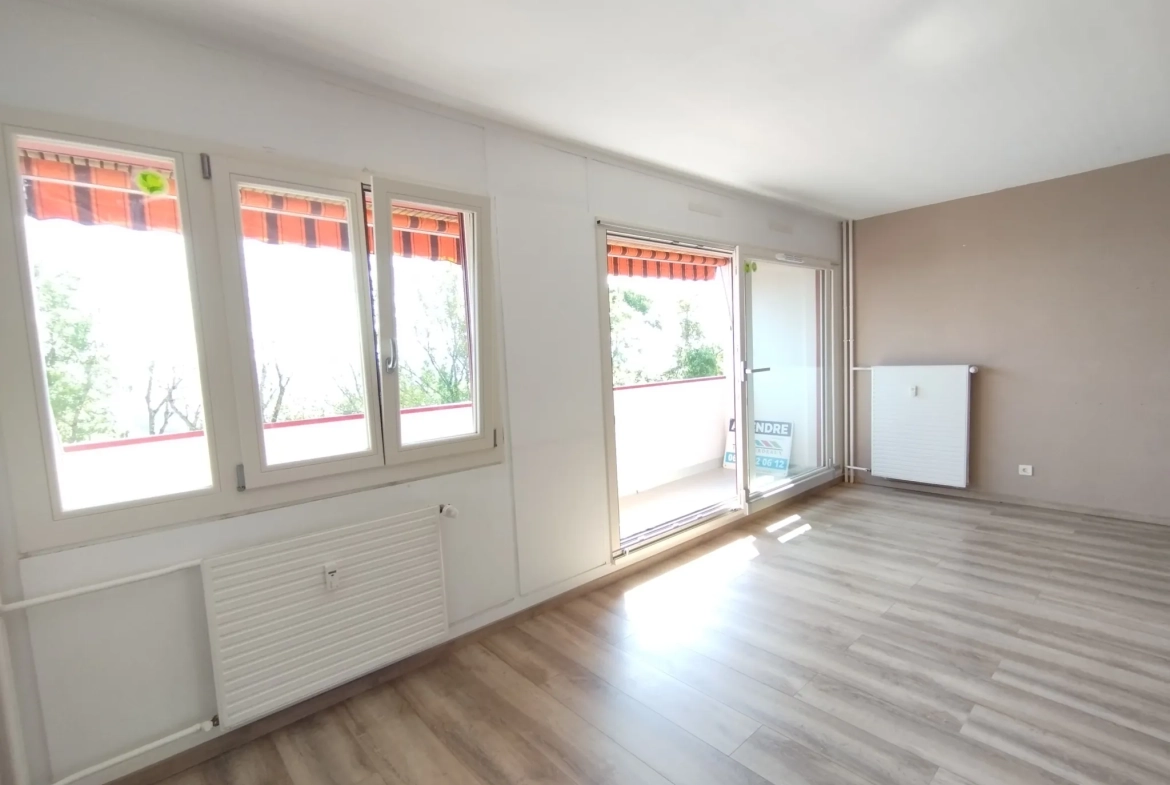 Appartement T3 rénové avec vue panoramique à Malzéville, près de Nancy 