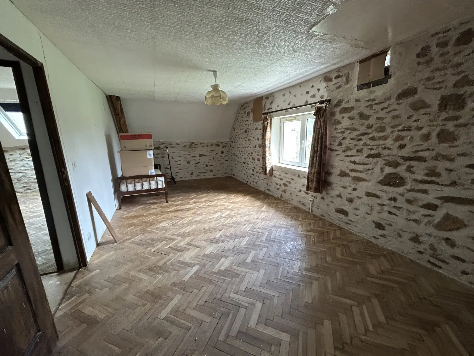 Maison à Rilhac-Traignac en Corrèze avec grand terrain et vue sur les Monédières 