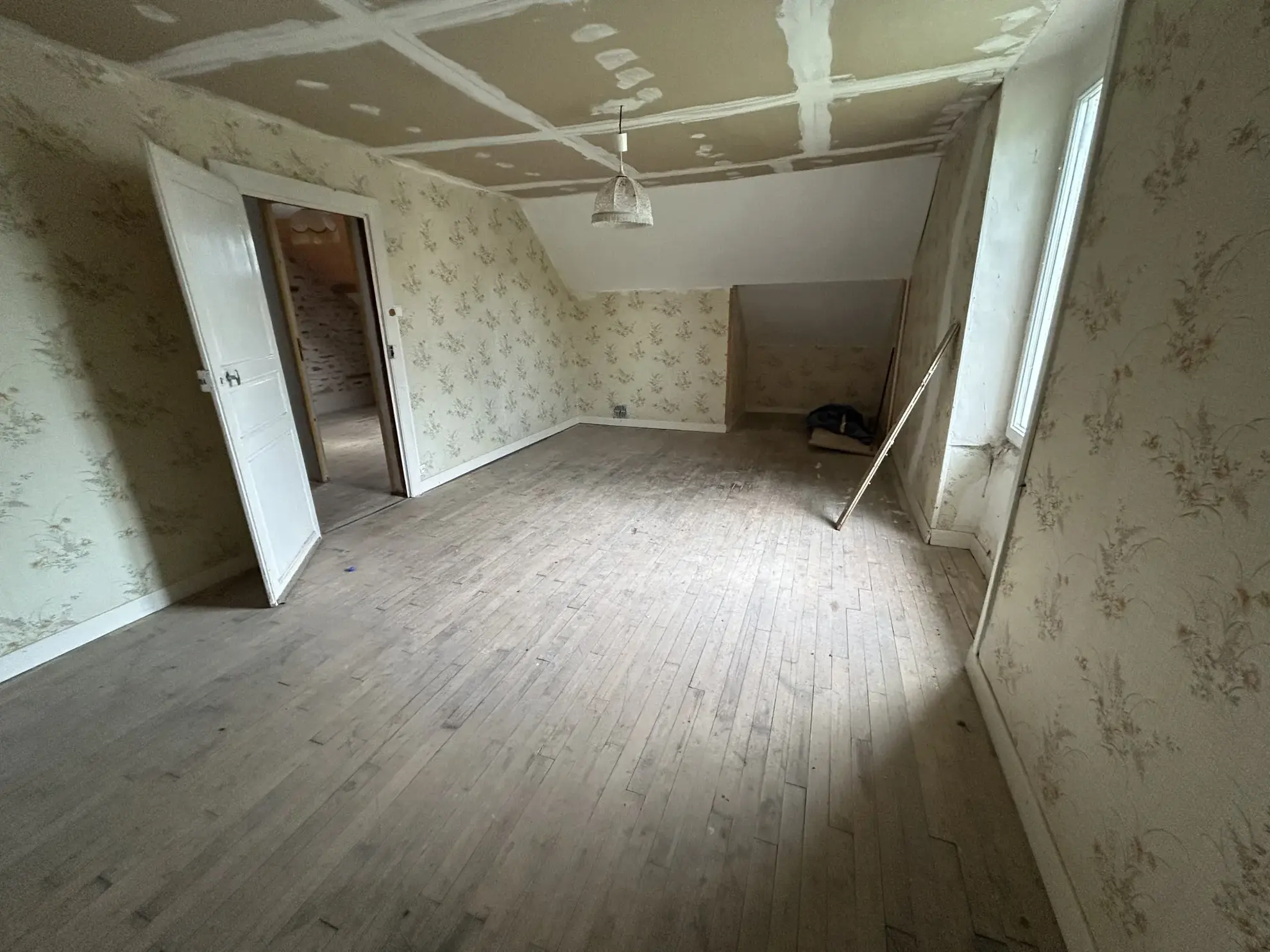 Maison à Rilhac-Traignac en Corrèze avec grand terrain et vue sur les Monédières 