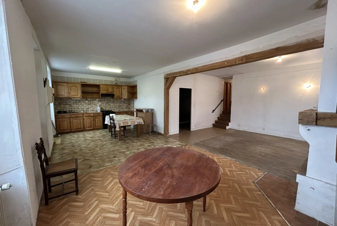 Maison à Rilhac-Traignac en Corrèze avec grand terrain et vue sur les Monédières 