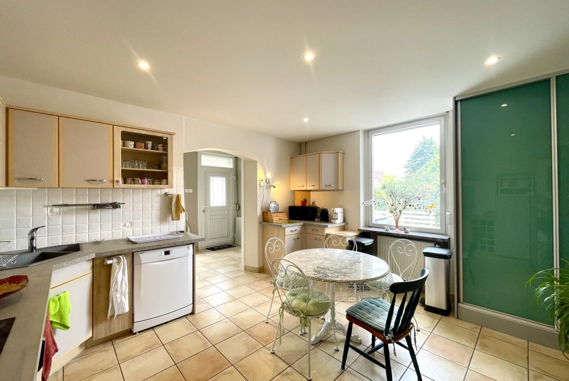 Appartement de 135,5 m² avec jardin à Kingersheim - Charme et tranquillité 