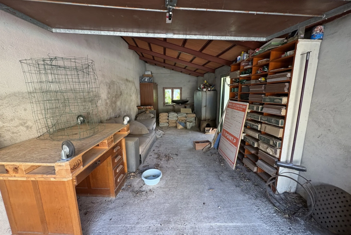 Maison de village rénovée à vendre à Camelàs, 3 chambres, jardin et garage, proche Thuir 