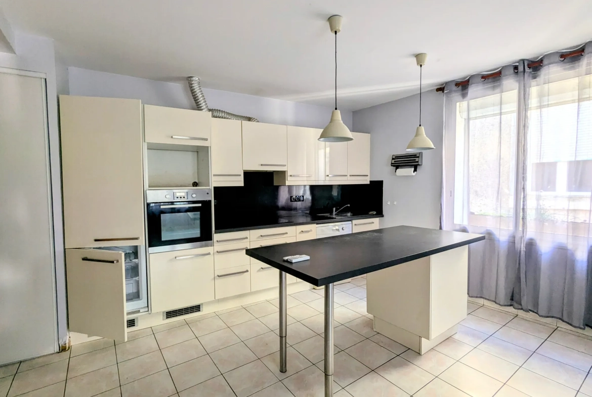 Maison de village 4 pièces avec garage à Saint-Marcel-sur-Aude, proche Narbonne 