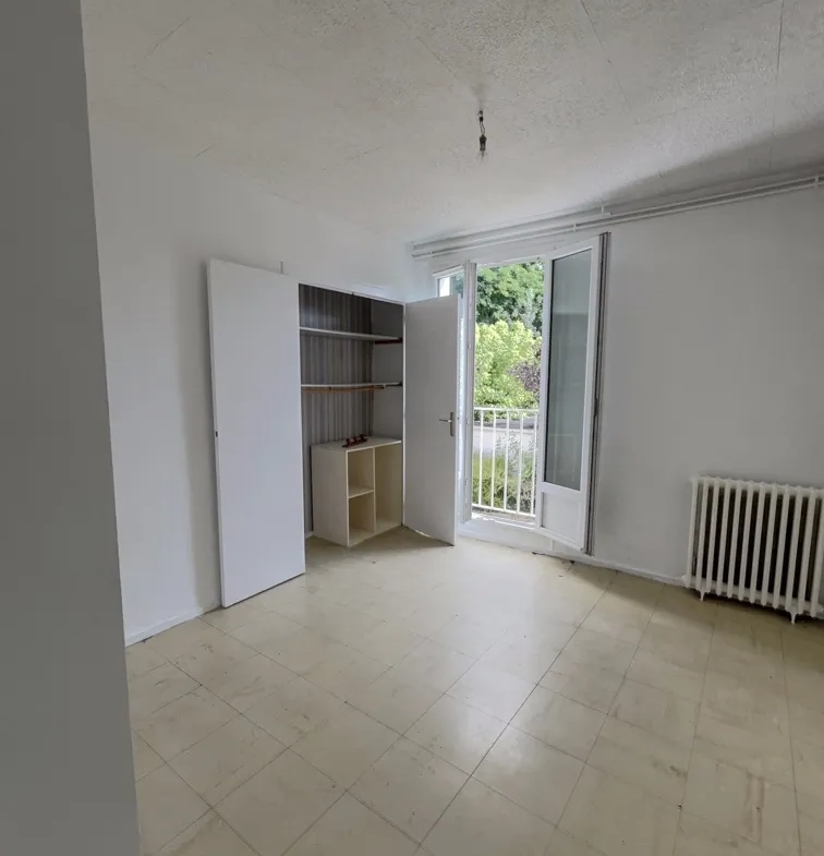 Appartement 72 m² avec vue rivière et proximité écoles à Périgueux 