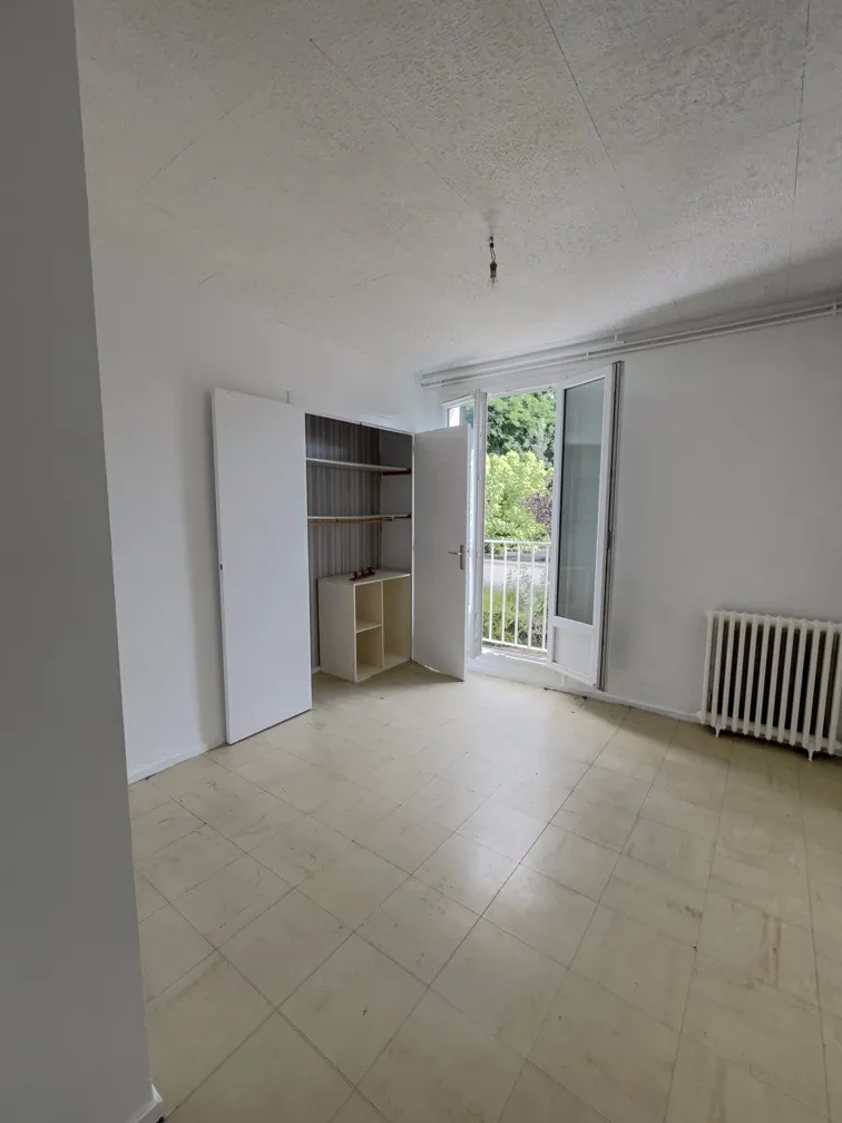 Appartement 72 m² avec vue rivière et proximité écoles à Périgueux 