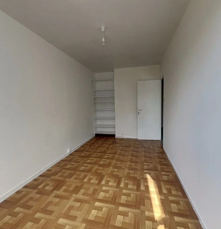 Appartement 72 m² avec vue rivière et proximité écoles à Périgueux 