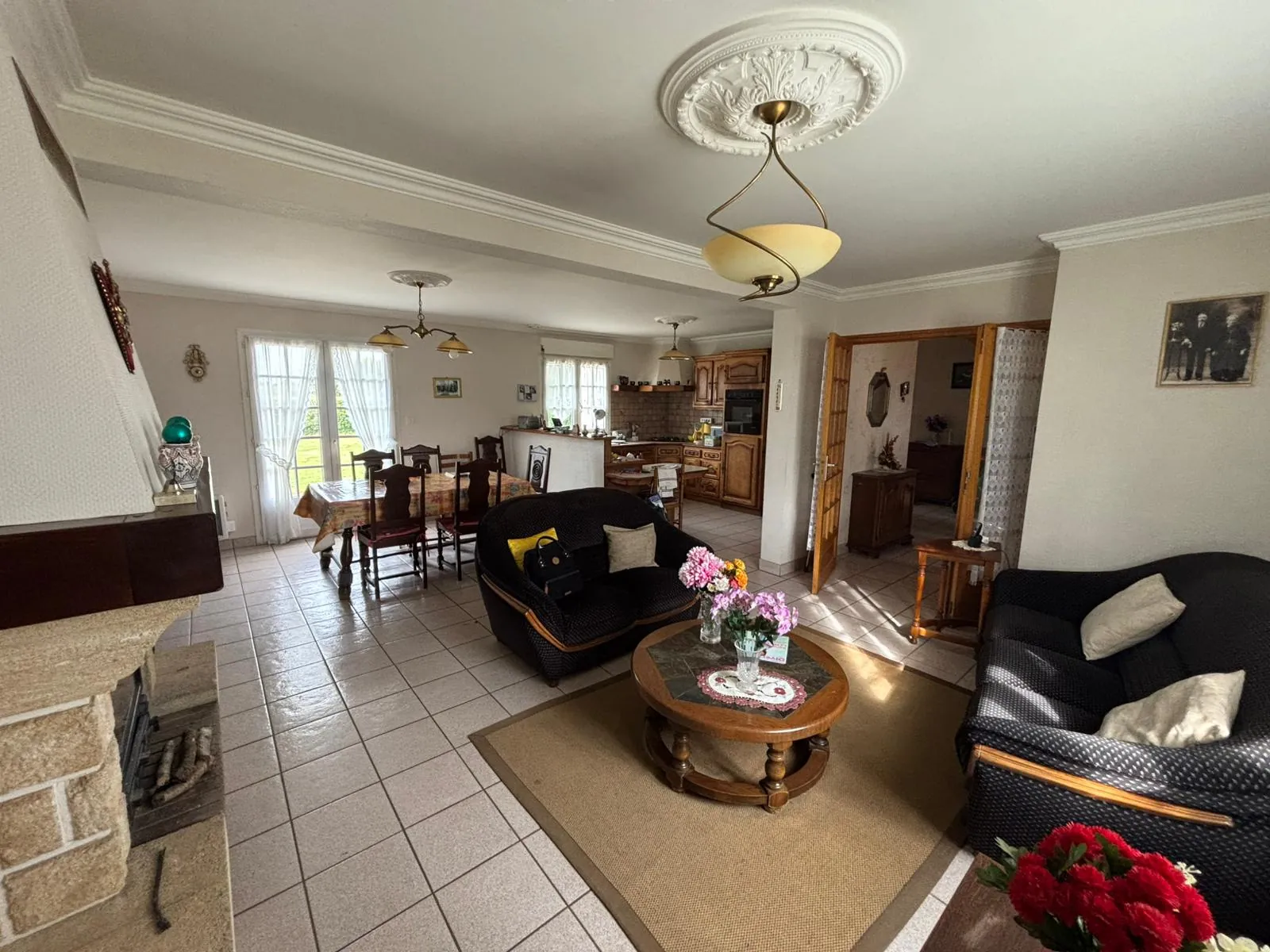 Maison à vendre à Plabennec avec terrain de 1500 m² et espace d'extension 