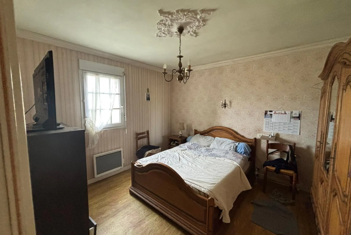 Maison à vendre à Plabennec avec terrain de 1500 m² et espace d'extension 