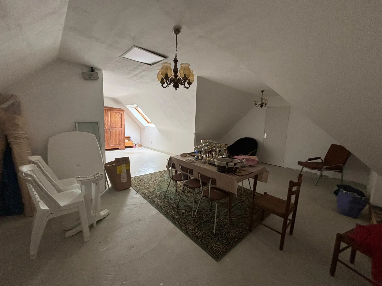 Maison à vendre à Plabennec avec terrain de 1500 m² et espace d'extension 