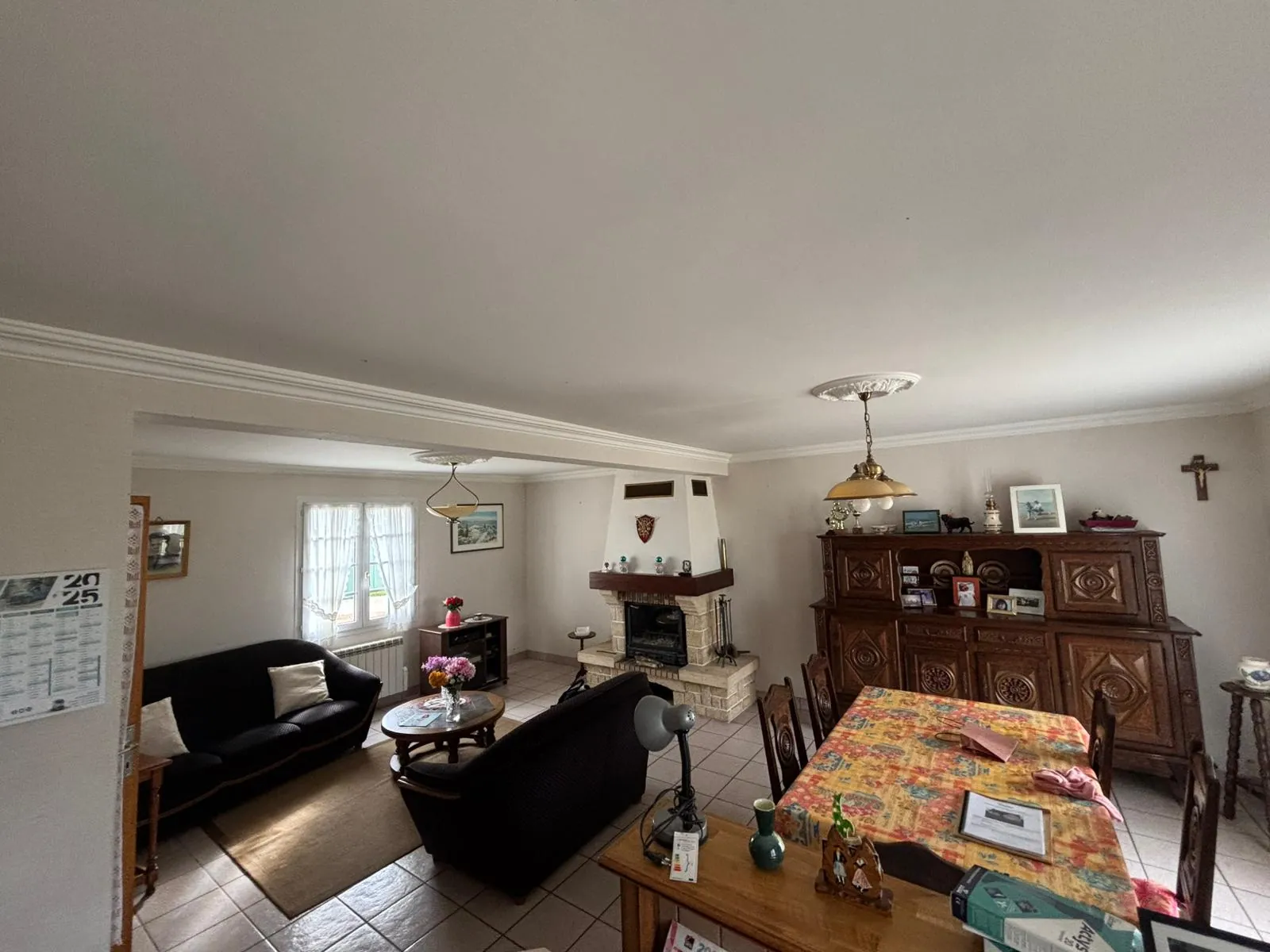 Maison à vendre à Plabennec avec terrain de 1500 m² et espace d'extension 