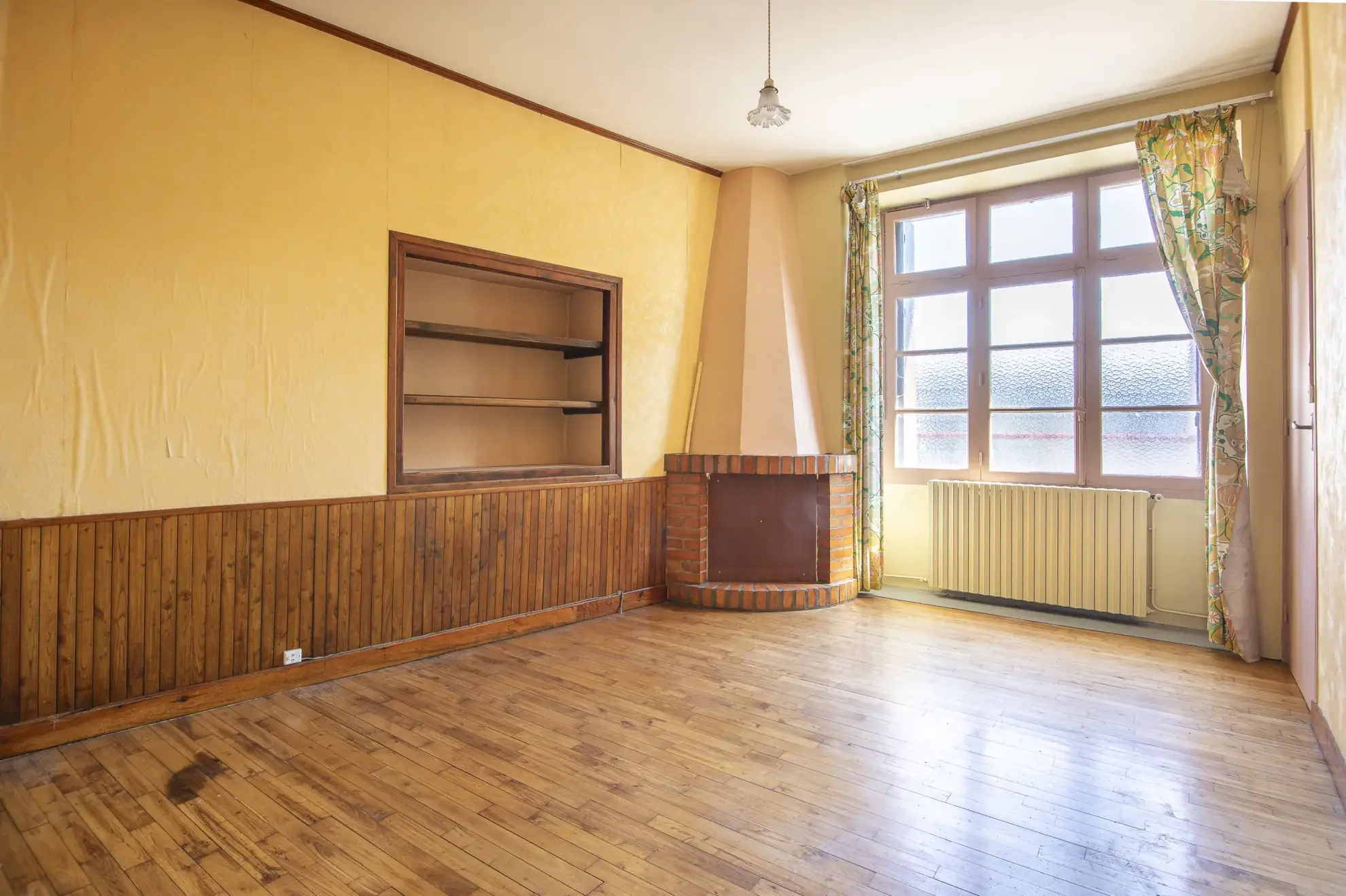 Maison de village 6 pièces avec patio et dépendances à Mareuil, Dordogne 