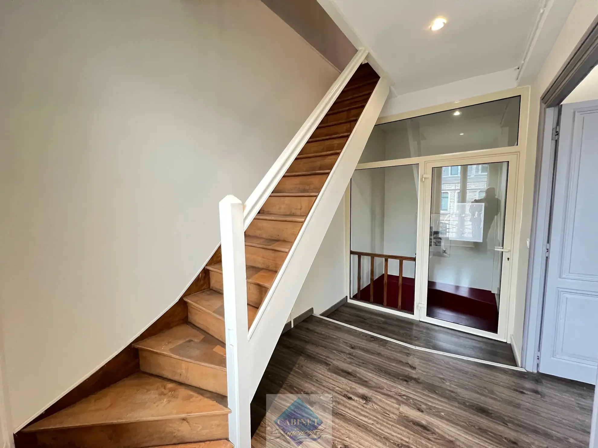 Immeuble de bureaux à vendre au cœur d'Abbeville, parfait état, libération prévue en 2025 