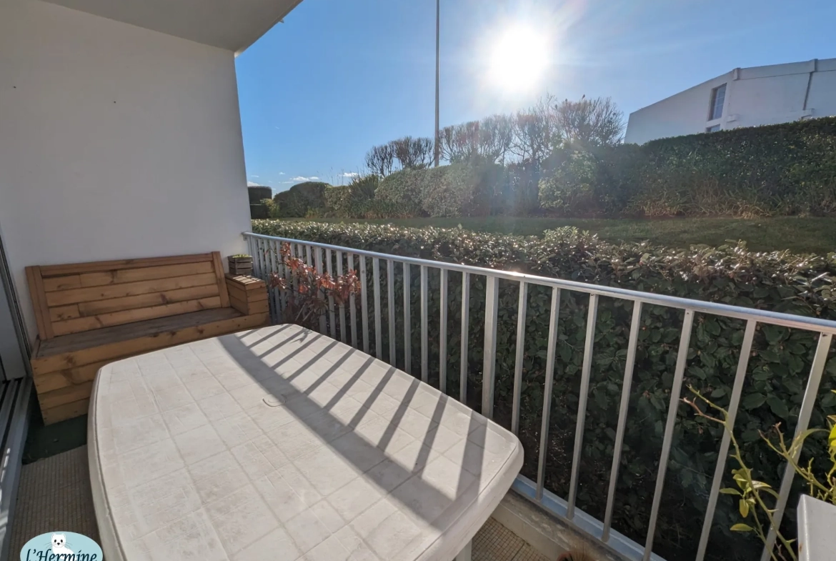 A vendre studio à Quiberon, proche plage et Sofitel, avec parking et cave 