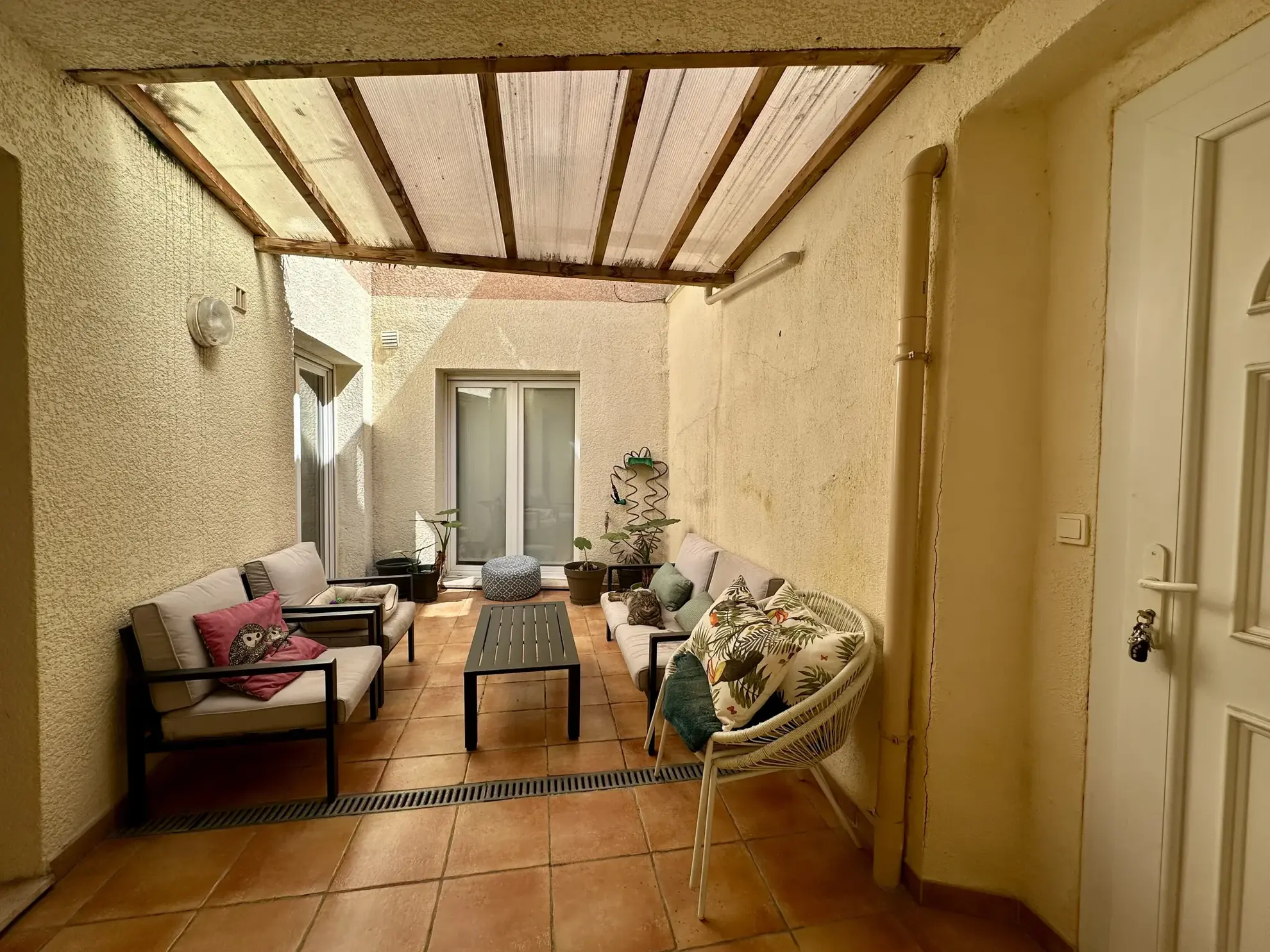 Charmant appartement T2 de 55 m² avec terrasse et garage à Lunel 