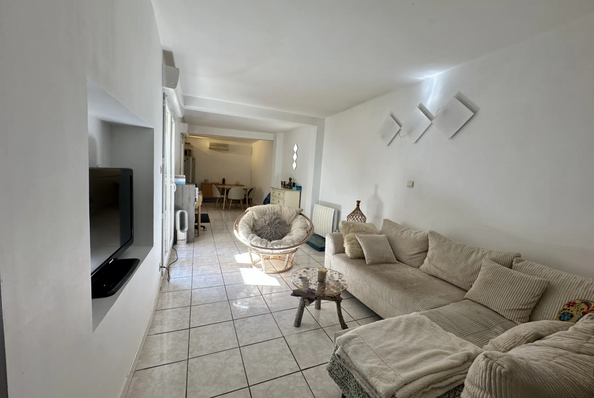 Charmant appartement T2 de 55 m² avec terrasse et garage à Lunel 